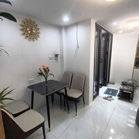 Cực hiếm bán nhà Phố Hồng Mai 5 tầng x 30m2, 4.2 tỷ - 30m ra mặt phố