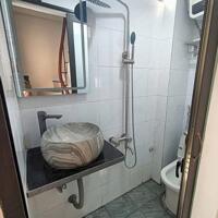 Cực hiếm bán nhà Phố Hồng Mai 5 tầng x 30m2, 4.2 tỷ - 30m ra mặt phố
