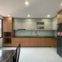 Bán nhà Lâm Hạ,Long Biên 5 tầng,70m2,mt4m oto vào nhà nhỉnh 17 tỷ