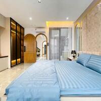 Bán nhà đẹp 5 lầu có T.Máy gara ô tô Nguyễn Văn Khối 84m2 tặng nội thất gần CV 12 tỷ xíu.