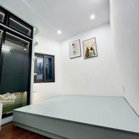 Siêu Hiếm Đê La Thành, Đống Đa.diện Tích15M2 X 4 Tầng,Mặt Tiền3M, Giá Bán 2,75 Tỷ. Full Nội Thất, Ngõ Thông.