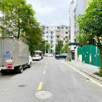View Hồ, Công Viên, Phố Lâm Hạ, Long Biên,Diện Tích80 M, Giá Bán 27 Tỷ 8, Kinh Doanh Sầm Uất, Vỉa Hè Rộng