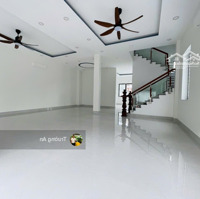 Cho Thuê Biệt Thự Đẹp Mới Mặt Đường Ngô Văn Sở, Ngay Đường Biển Phạm Văn Đồng Nha Trang
