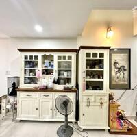 Cần vốn kinh doanh, bán nhanh nhà MT Ba Vân, P14, Tân Bình. Giá chỉ còn 3tỷ5/căn 61.5m2. Sổ riêng.