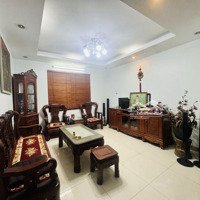 Nhà Đẹp-Giá Tốt-Dân Xây -Phân Lô Quân Đội 918-Long Biên-Oto Đỗ Cửa-Vào Nhà.lh: E Lâm 0946100621