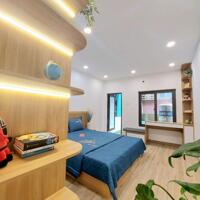 Bán căn góc 2 thoáng C2 Quỳnh Mai 65m2, 2 ngủ, full đồ mới đẹp sổ đỏ, 3.7 tỷ