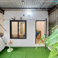 Bán căn góc 2 thoáng C2 Quỳnh Mai 65m2, 2 ngủ, full đồ mới đẹp sổ đỏ, 3.7 tỷ
