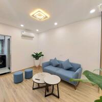 Bán căn góc 2 thoáng C2 Quỳnh Mai 65m2, 2 ngủ, full đồ mới đẹp sổ đỏ, 3.7 tỷ