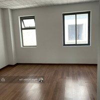 Lakeview City Nhà Phố Hoàn Thiện Cơ Bảndiện Tích5X20M 1 Trệt 3 Lầu 4 Phòng Ngủgiá Thuê 22 Triệu Liên Hệ: 0902872670