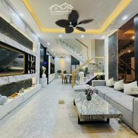 Giảm Sâu Nhà Siêu Đẹp Đường Hoàng Diệu, Phường 10, Phú Nhuận - Giá:4Tỷ55/66,7M2 (4,6X14,5M). 2 Tầng