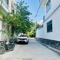 Nhà Đẹp Sổ Riêng Mẫu Mới 2025, Tặng Nội Thất, 2 Lầu 4 Phòng Ngủ 3 Vệ Sinhhẻm Xe Hơi Đậu Cửa