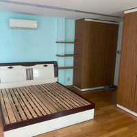 Cho Thuê Nhà Góc 2 Mt, Đường Ô Tô, Phan Văn Trị, 8*10M, 3 Tầng, Giá Bán 14 Triệu/Th
