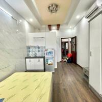 Cho thuê căn hộ ban công gần chợ Bà Chiểu ngay Vạn Kiếp Bình Thạnh