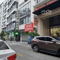 Bán Nhà Mặt Phố Tại Đường Võng Thị - Tây Hồ