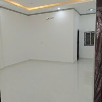Nhà mới xây 2 lầu 1 trệt 1 tum đường nhựa 8m 4.7 tỷ/93m2