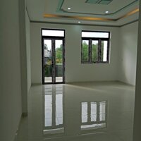 Nhà mới xây 2 lầu 1 trệt 1 tum đường nhựa 8m 4.7 tỷ/93m2