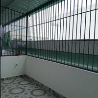Nhà mới xây 2 lầu 1 trệt 1 tum đường nhựa 8m 4.7 tỷ/93m2