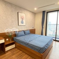 Hiếm Giá Rẻ Nhất! Cho Thuê Căn Hộ Central Field 2 Ngủ Full Đồ Thoáng Sáng Chỉ Có 14 Triệu