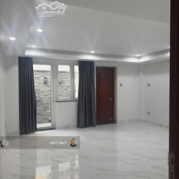 Cho Thuê Nhà Phố 5X22M Khu Tthc Tp Thủ Đức. Trệt 3 Lầu. 6 Phòng Ngủ Giá Bán 45 Triệu. Nhà Mới 100%. Có Thang Máy