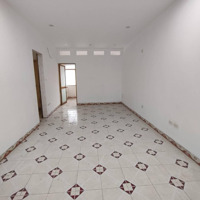 Giá Rẻ! Chỉ 3,49 Tỷ Tập Thể Hàng Vôi, Ba Đình, 2 Thoáng, Làm Home Stay 60M2 2 Phòng Ngủở Ngay