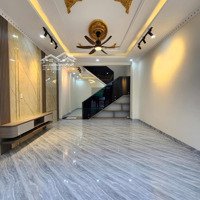 Bán Gấp Nhà Ngay Ngã Ba Cửu Long 300M P.bình Hoà Thuận An Sổ Sẵndiện Tích63M2 Đường Rộng 12M Trong Kdc