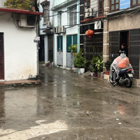 Bán Nhà Mặt Ngõ Ô Tô Đường Tựu Liệt Tam Hiệp Thanh Trì Hà Nội. 42M Giá Bán 6 Tỷ. Liên Hệ: 0868171184.