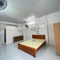 Căn Hộ Dịch Vụ Sẵn Giường Nệm, Tủ Bếp, Máy Lạnh, Wc Riêng...dọn Vào Ở Ngay, Tại P6, Q.gò Vấp