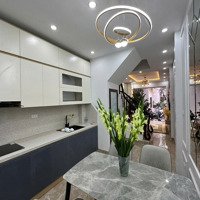 Hàng Hiếm Tại Quỳnh Mai, 6,39 Tỷ, 35 M2, 5 Phòng Ngủ 5 Vệ Sinh 4 Tầng, Pháp Lý Đầy Đủ