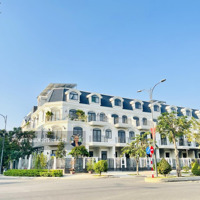Bán Gấp Căn Góc Sân Vườn 7X20M Lakeview City Nhà Hoàn Thiện Nội Thất Giá Bán 17,5 Tỷ Liên Hệ: 0902872670
