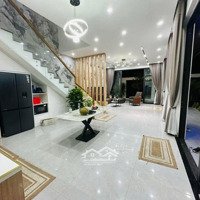 Cho Thuê Villa Ngay Sông Hàn, View Ngắm Pháo Hoa Tuyệt Vời Giá: 48 Triệu/Tháng