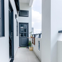 Căn Phòng Hoàn Hảo Cho Bạn Chỉ Cách Quận 1 Vài Phút!