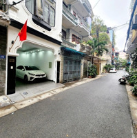 Vị Trí Đẹp Phân Lô Quân Đội Ô Tô Đỗ Cửa - Gara 7 Chỗ Vào Nhà - 5 Tầng Thang Máy- Hbt