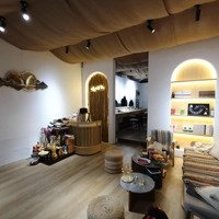 Nhà Phố Trung Hoà 120M2 _5Tâng _ Mt/5M 43Tỷ _ Vỉa Hè Miên Man _ Kinh Doanh Làm Văn Phòng Víp _Hiếm