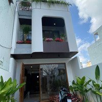 Siêu Phẩm ,Mặt Tiềnthái Văn Lung , New 100% , Tận Hưởng Khoảng Xanh Trong Lòng Thành Phố