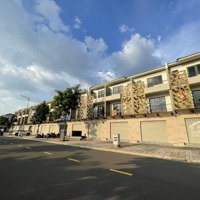 Cần Bán Shophouse Mặt Tiền Dân Chủ - Suncasa Central - Vsip2A - Bình Dương