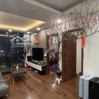 Hiếm!! Cc Ngoại Giao Đoàn - 4 Ngủ - Diện Tích Rộng 132M2 Ở Sướng - Đối Diện Công Viên Hồ, Điều Hòa