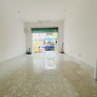 Mặt Bằng Kinh Doanh Ở Lại Được Mặt Tiền Cô Giang Quận 1 Gần Cầu Ông Lãnh