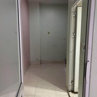 - Cho Thuê Nhà Riêng . Ưu Tiên Hộ Gia Đình Và Người Ở Sạch Sẽ