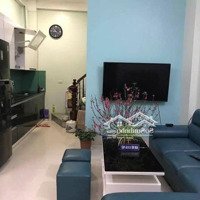 - Cho Thuê Nhà Riêng . Ưu Tiên Hộ Gia Đình Và Người Ở Sạch Sẽ