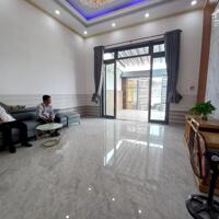 BÁN RẺ NHÀ ĐẤT TRẢNG DÀI SỔ HỒNG RIÊNG ĐƯỜNG RỘNG 6m THÔNG SÂN ĐẬU OTO
