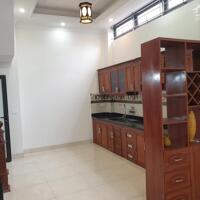 BÁN NHÀ ĐẸP 3 TẦNG 45M2 NGÕ THẮNG NGẮN ĐƯỜNG TRƯỜNG CHINH GIÁ 2.1 TỶ