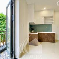 Studio ban công full nội thất mới trống lại