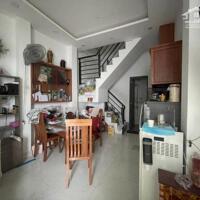 Bán nhà Quận 10 - Cách Mạng Tháng 8 - 3 tầng - gần 30m2 - giá tốt 3.75 tỷ