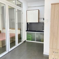 Căn Hộ 1 Phòng Ngủ Balcony Ngay Sân Bay Tân Sơn Nhất quận Tân Bình