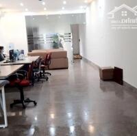 Cho thuê nhà mặt phố Trần Duy Hưng, hè rộng ô tô đỗ ngày đêm DT: 75m2 x 4T giá cạnh tranh
