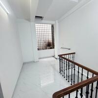 Bán nhà La Thành Ngọc Khánh nhà đẹp ở luôn ngõ nông 2 thoáng sổ vuông A4 - 26m giá 5.6 tỷ .