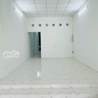 Cho Thuê Nhà Trệt Kdc Cty 8, 1 Phòng Ngủ, Nhà Mới Bê Sơn Sửa, Lộ 19M, Sân Oto, Đông Bắc