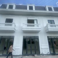 Nhà phố 1 trệt  lầu ngang 6m trả trước 600 triệu nhận nhà ngay