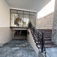Cho Thuê Nhà Khu Đảo Kim Cươngdiện Tích7X20M. Hầm 4 Lầu Sàn Trống. Thang Máy. Máy Lạnh. Giá 55 Triệu/Tháng