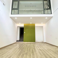 Cho Thuê Gấp Shop Hưng Vượng 2, 130M2, Mặt Tiền Đường Lê Văn Thiêm, Quận 7
